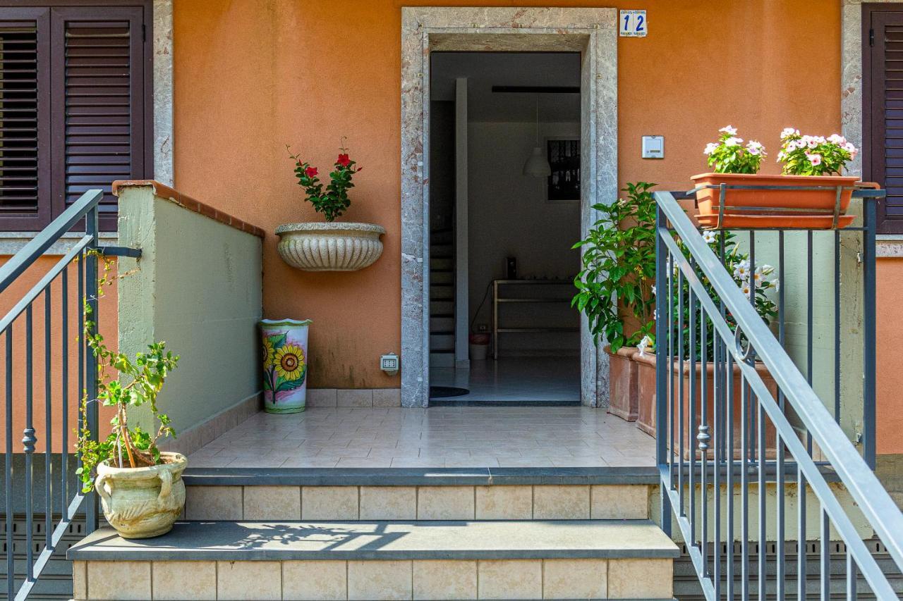 Villetta Orchidea Giardini-Naxos Buitenkant foto